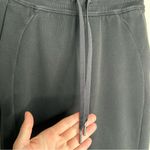 Lululemon Scuba High-Rise Jogger 7/8 Length Black 2 Photo 2