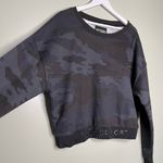 Victoria's Secret NWT Victoria’s Secret Women’s Camo Crop Crew Neck Sweatshirt Blue Black XL Photo 4