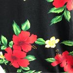 Vintage Royal Hawaiian Creations red Hibiscus button down shirt M Black Size M Photo 3