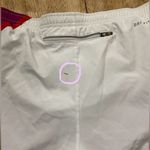 Nike  Dri Fit Women’s SZ‎ S White/Hot Pink Twisted Tempo Shorts Photo 11