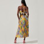 ASTR  the label-BLYTHE FLORAL PLISSE MIDI DRESS Photo 9