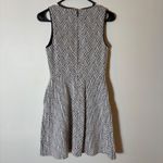 Banana Republic  Petite 4P Sleeveless Fit & Flare Geometric Print Dress‎ Photo 6
