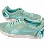 Puma Leather Womens Size 9.5 Suede Bow Low Top Sneaker Photo 1