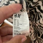 π¦π¦π¦3 for 12$π¦π¦π¦H &M Zebra Print Women's Coverup Photo 6