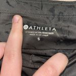 Athleta Women’s Gray Velocity Stash Pocket Marble 7/8 leggings size small Photo 7