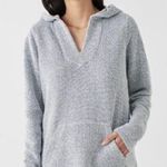 Faherty  WOMENS WHITEWATER HOODIE Medium Photo 0