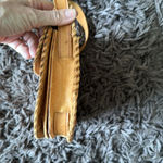 None Vintage hand tooled Mexican leather crossbody bag Photo 6