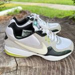 Nike  Training Air Team Women’s Shoes Size 7 Photo 1