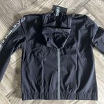 Alphalete  Women’s EXP Tech Windbreaker- Black Matter, Size Medium Photo 8