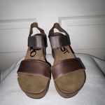 OTBT  Metallic Brown Wedge Sandals Bushnell  8M Photo 2