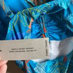 Kenneth Cole NWT Women’s size small key hole plunge one piece Photo 9