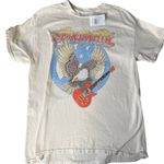 Aerosmith  Eagle Guitar Graphic T Shirt Cream Short‎ Sleeve Cotton Size Medium Photo 0