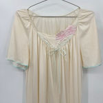 Vintage 80s Nightgown Cream Satin Quilted Embroidered Flowers Made in the USA Green Size M Photo 1