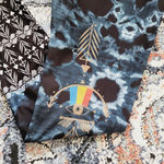 Onzie  Lucky Eye 276 Blue Tie Dye Graphic High Rise Leggings Size XS Photo 6