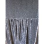 cut loose Black Velvet V Photo 4