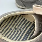 TAOS Star Canvas Sneakers Women's Size 8W Gray Lace Up Casual Shoes Photo 4