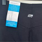 NWT Marika Brooke High Rise Tummy Control Capri in Black Photo 8