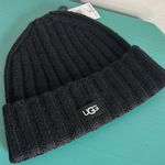 UGG New  Soft Cozy Plush Chunky Ribbed Wool Blend Cold Weather Outdoor Beanie Photo 9