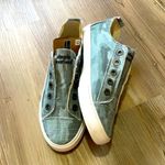 Simply Southern  Vintage Loafers Light blue Camo Slip on Womens size 6 NWT Photo 4