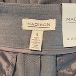 Madison Women Short/ Capris Pants brand new color gray size 4 Photo 4