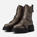 Guess  Valicia Lug Sole Platform Ankle Motorcycle Boots Size 8.5 Photo 1