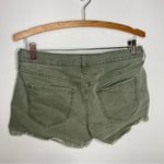 Old Navy semi fitted army green shorts size 4 Photo 2
