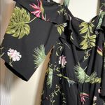 Atmosphere  Green Leaf Pattern Top Photo 3