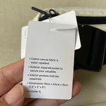 Lululemon Everywhere Belt Bag 1L Canvas - Natural/Black Photo 7