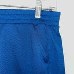 Athletic Works Women’s Blue  Shorts Size: L
Great condition 
Has pockets Photo 1