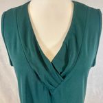 Green Envelope LA Deep green pleated neck sleeveless top size medium Photo 1