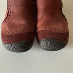 Keen  Kacie Clog Loafer Burgundy Maroon Leather Suede Slip On Shoes Mule SZ 7 Photo 3