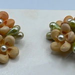 Handmade Charming little shell flowers with screw backs earrings Photo 0