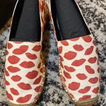 Saint Laurent Lip-Print Canvas Espadrilles Size 38.5 Photo 1