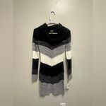 by & by Black and Gray Chevron‎ Sweater Dress Size undefined Photo 2