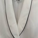 Le Suit 💥HP 💥 Women's White Blazer MAKE OFFER Photo 2