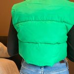 Boutique Green Cropped Puffer Vest Size Small Photo 4