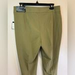 Nine West NWT Women’s Cyprus The Skinny Pants in Olive Green Size 8 Photo 6