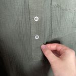 7 For All Mankind crinkle cotton henley top sz XS Photo 6