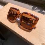 None tortoise shell glasses Photo 2