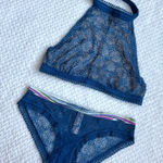 Victoria's Secret Victoria’s Secret 2 Pc Set Unlined Fishnet Lace Halter Bra Bralette S Bikini XS Photo 0