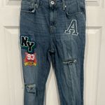No Boundaries  junior Mom Jeans Photo 1