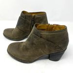Clarks Boots Womens 9 Carleta Brown Leather Nubuck Ankle Bootie Block Heel Photo 2