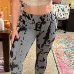 Zyia Tie Dye Croppes Leggings  Photo 0
