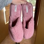 Flora Nikrooz NWT  Victoria Sherpa Mule Pink Slipper Size Large 9/10 Photo 1