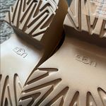 UGG  Plush NWOT Women's Chestnut Suede Platform Boots size 8 Photo 5