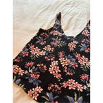 American Eagle  Soft & Sexy Crepe Floral Tank Top Woman’s Size Medium Photo 2