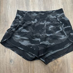 Athleta Printed Black Camo Mesh Racer 4" Run Short Women's Size XS Mid Rise Photo 0