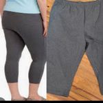 Faded Glory Plus size 4X 22-24 stretch Capris Photo 1