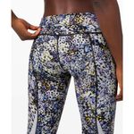 Lululemon Wunder Under Crop Scallop Full-On Luxtreme 23"
Floral Size 6 Photo 4