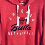 Chicago Bulls Basketball Hoodie Sweatshirt Size M Photo 1